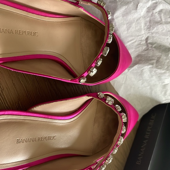 Banana Republic Pink Satin Embellished Strap Mule - Like New In Box - Picture 12 of 17